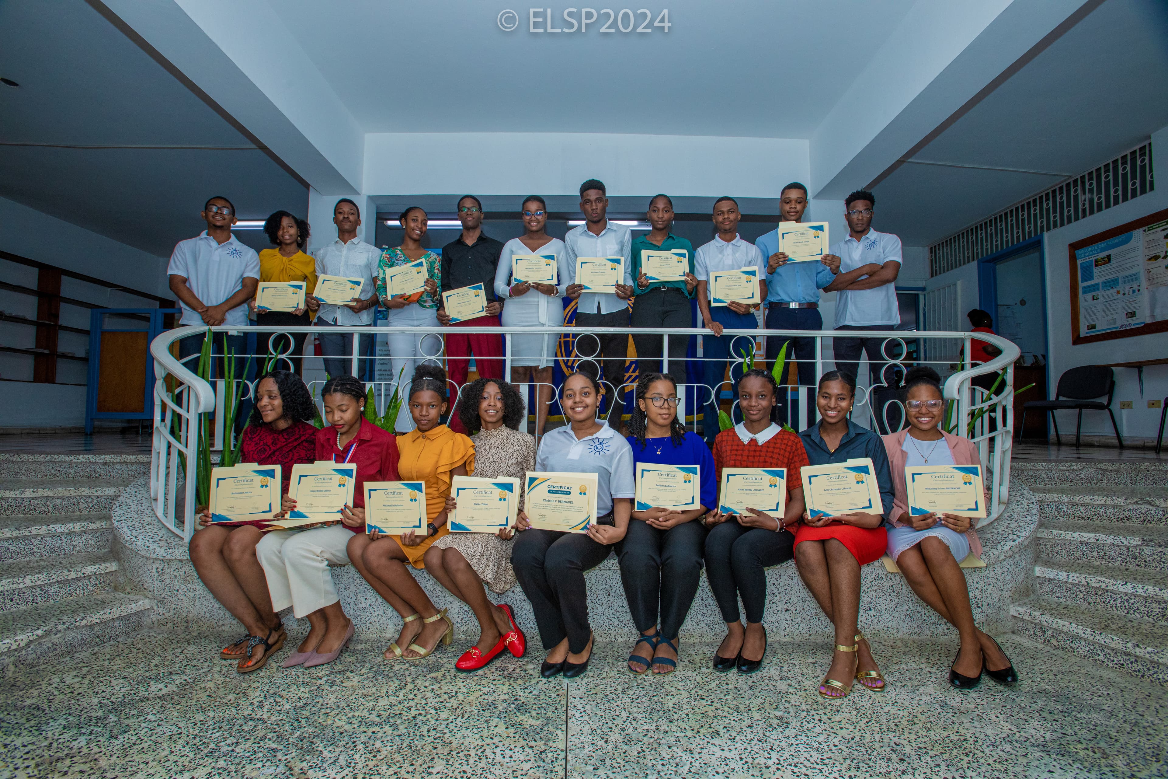 Photo de cérémonie de remise de certificats lors de l'ESLP 2024